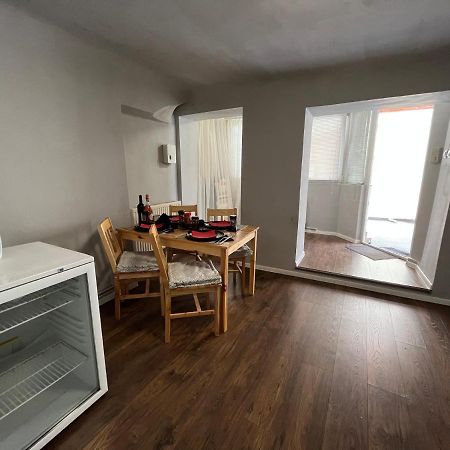Appartamento Grey House Braşov Esterno foto
