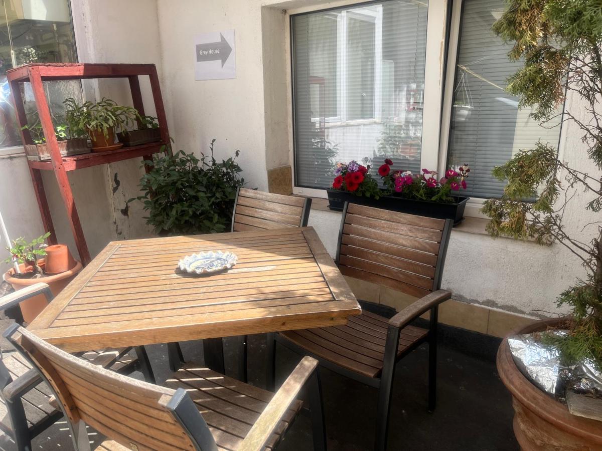 Appartamento Grey House Braşov Esterno foto
