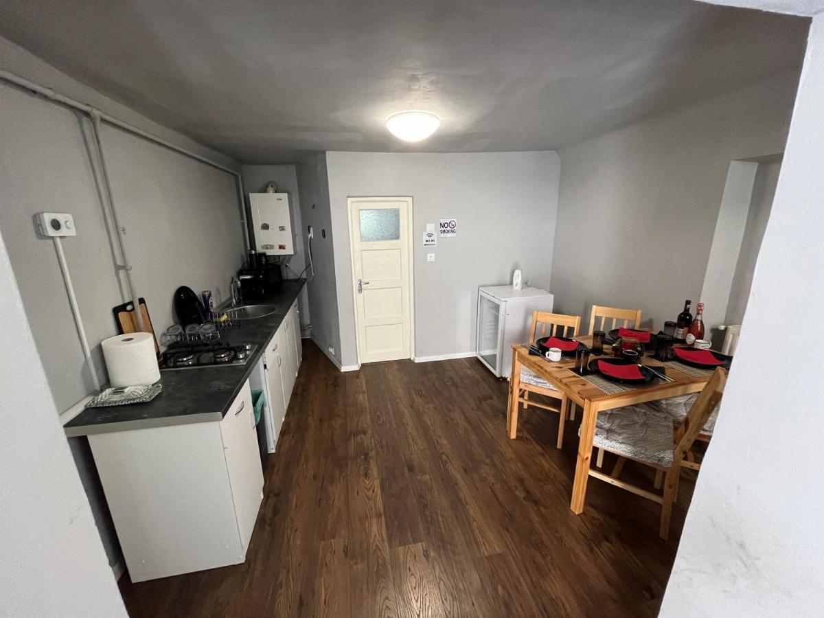 Appartamento Grey House Braşov Esterno foto